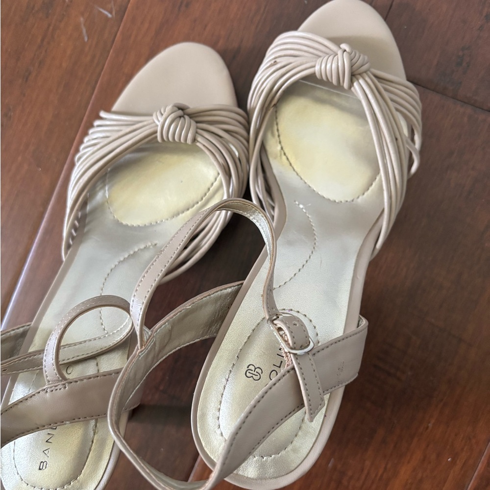 Heels - Picture 3 of 6